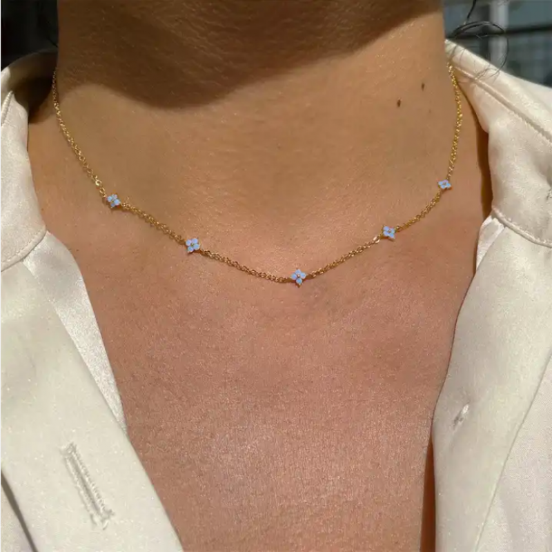 1128202300113665650608c6aa0.png سلسلة مطلية بالذهب عيار 18 قيراط - تصميم زهري - الصورة 1